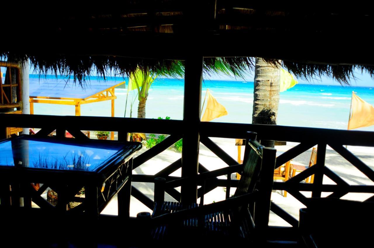 The Coral Blue Oriental Beach Villas And Suites Santa Fe Exterior foto